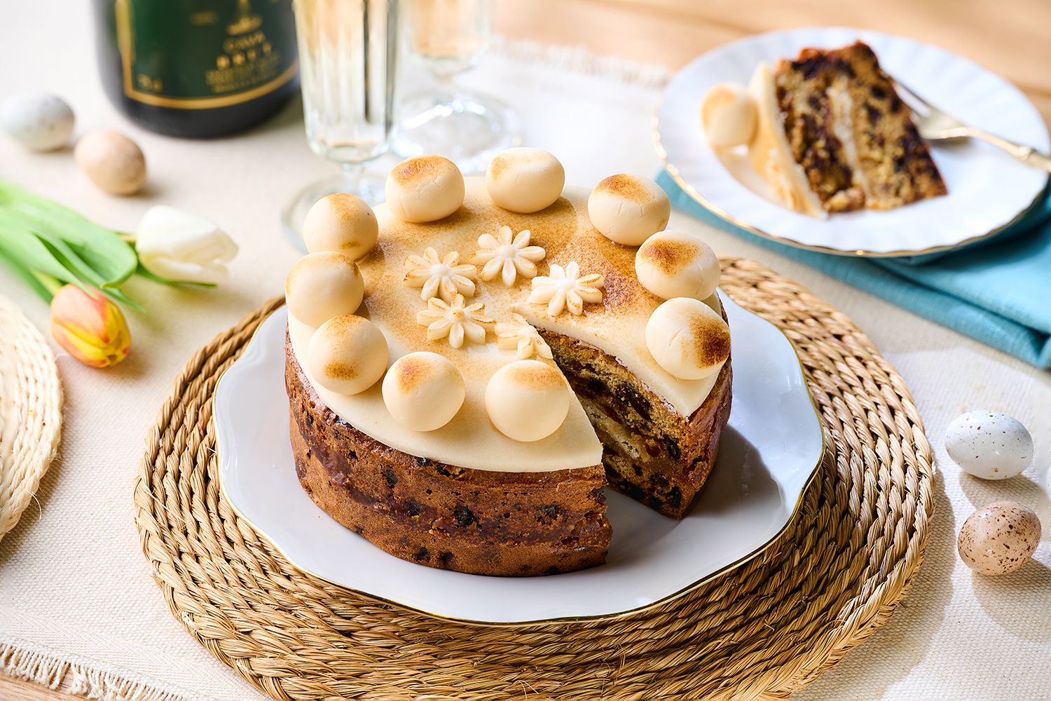 Traditional Simnel Cake: What is it & where to buy it | Farmfetch